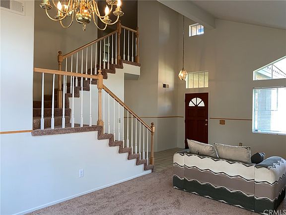 4th image of 40743 Mountain Pride Dr