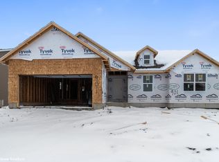 901 37th St SW, Bondurant, IA 50035