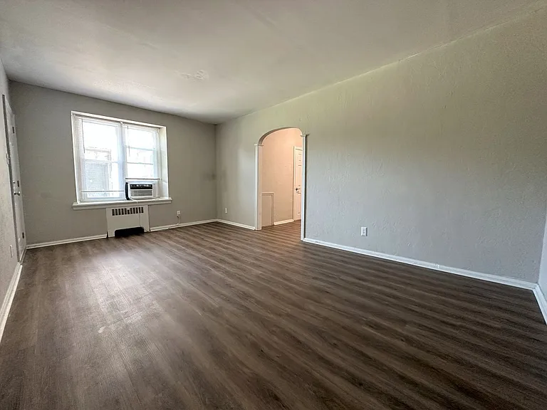 Greenside Manor — Photo 10