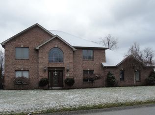 2247 Lindale Ct, North Huntingdon, PA 15642