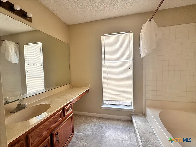 1413 Marlton St — Photo 19