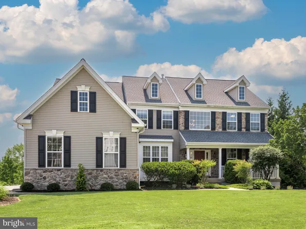 125 Candlewyck Dr, Avondale, PA 19311