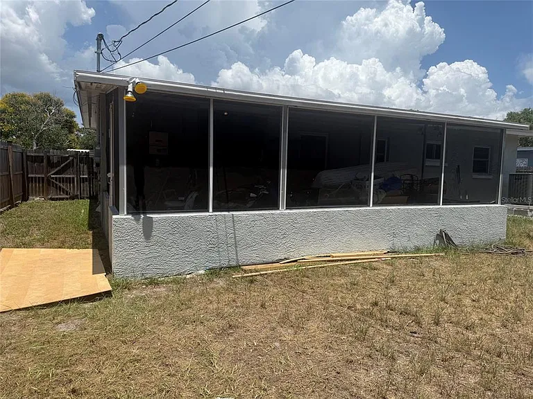 8916 Narcissus Ave — Photo 13
