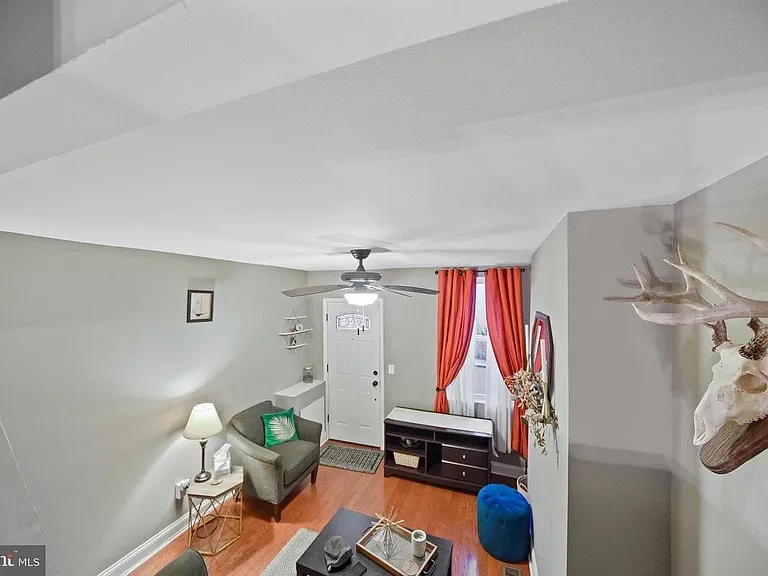 3319 Paine St — Photo 17
