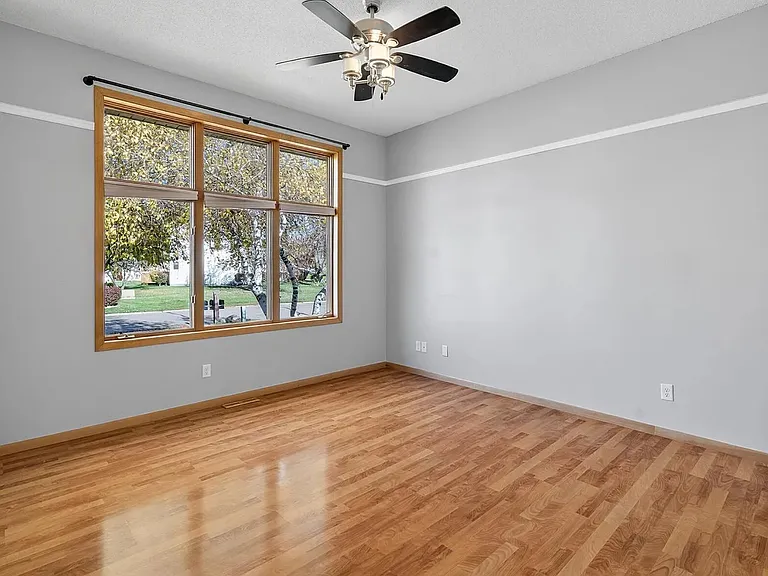 9149 Cambridge Ave N — Photo 18