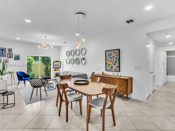121 NW 2nd Ave Unit 4, Hallandale Beach, FL 33009