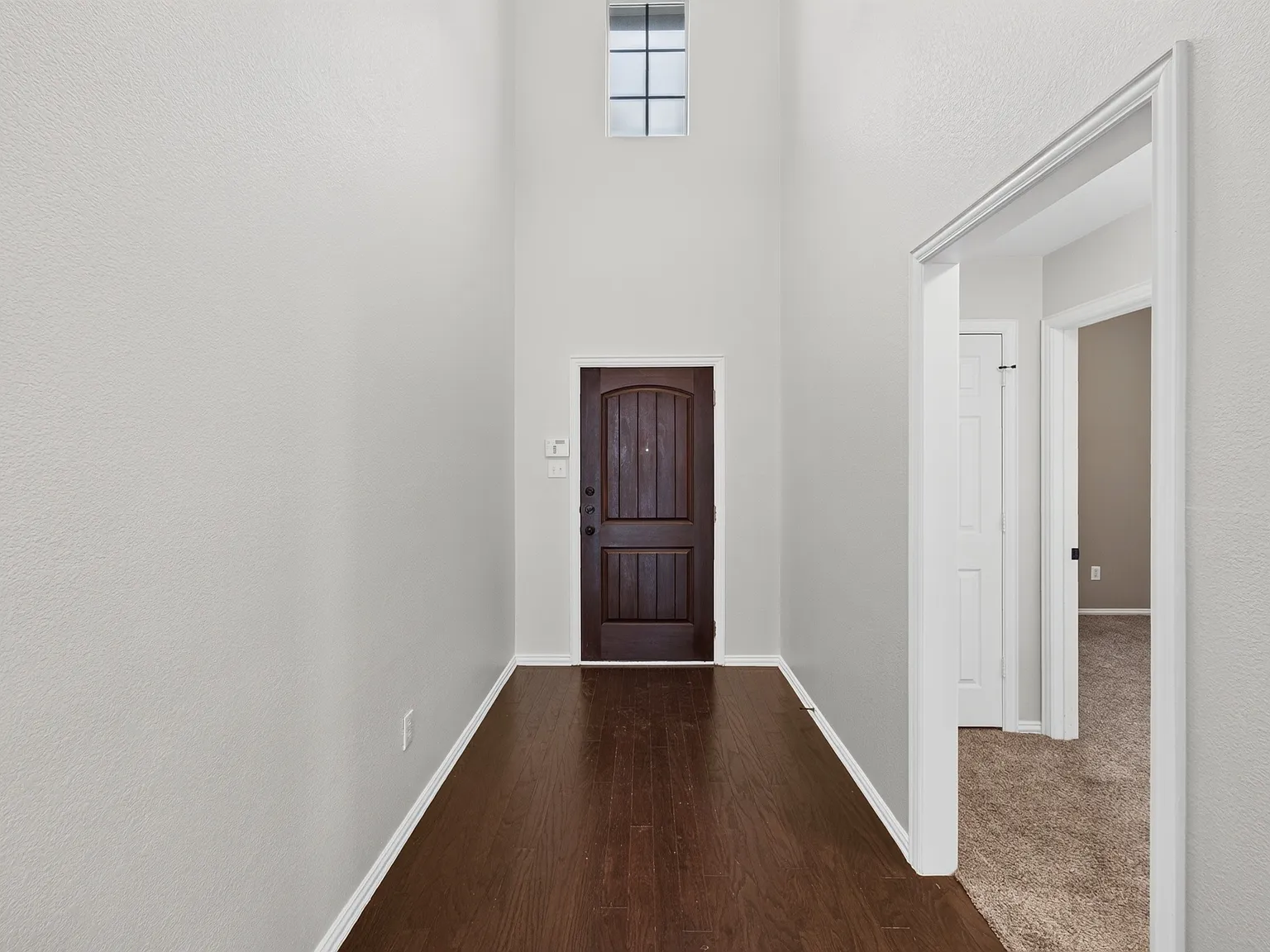 3 bed, 1746 sqft, $2,095 — Photo 4
