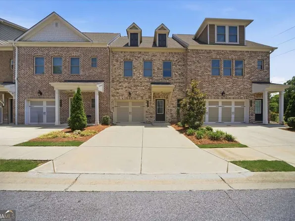4192 Moncure Dr, Lilburn, GA 30047