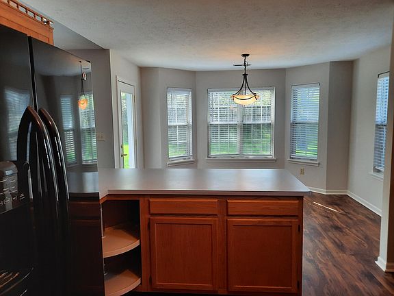 4th image of 6608 Sparrowood Dr