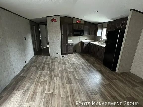 3rd image of 310 Scobey Ave #315