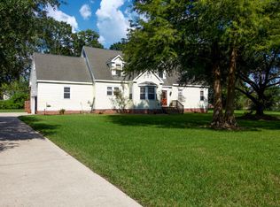 105 Delcambre Rd, Lafayette, LA 70508