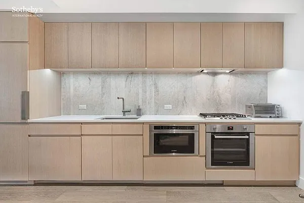 Rented by Sotheby's International Realty | media 3