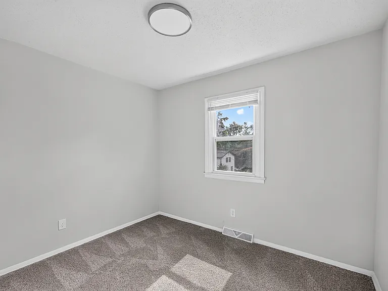 5001 Springview Rd — Photo 17