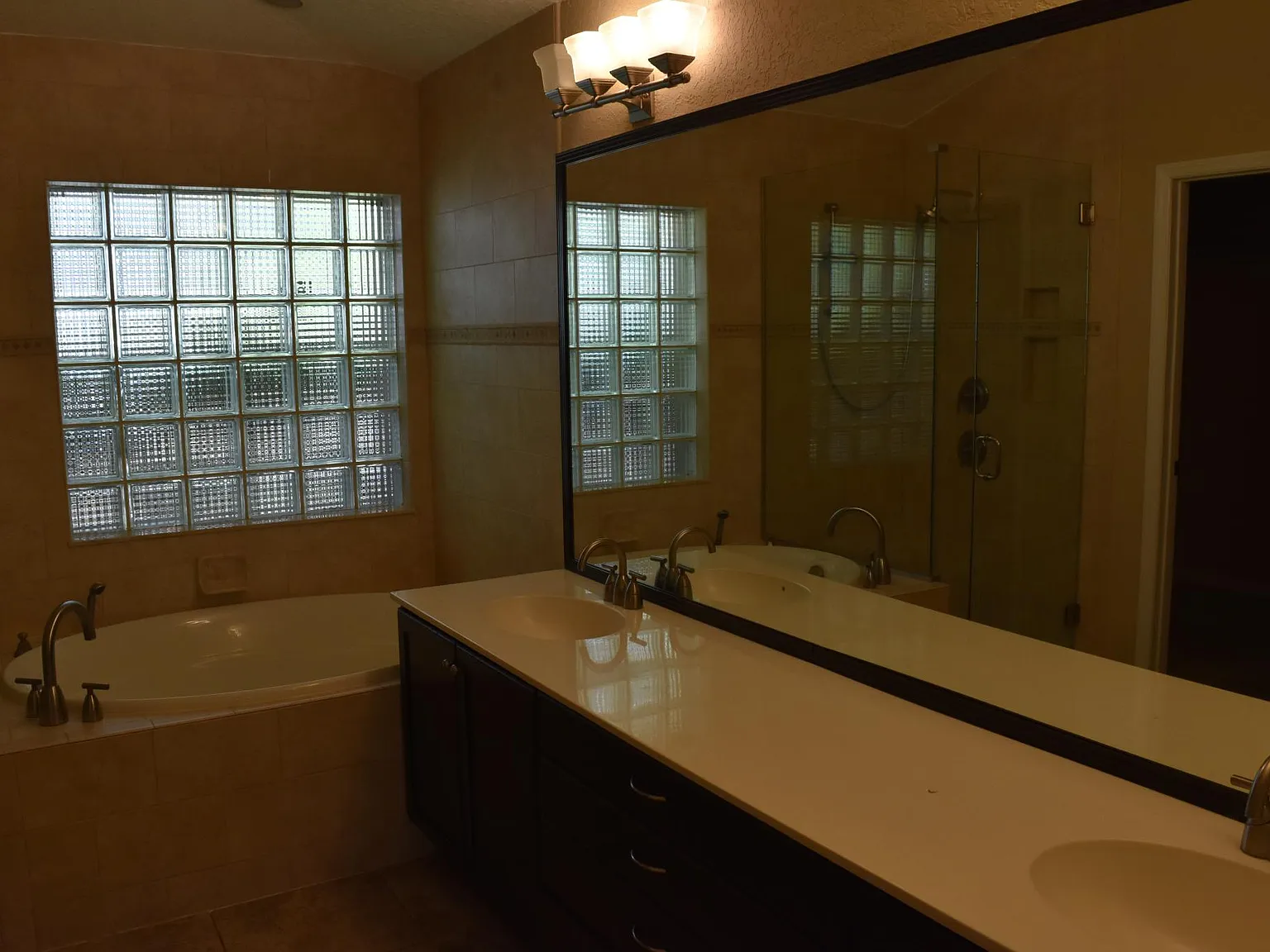 2183 Saint Andrews Cir — Photo 4