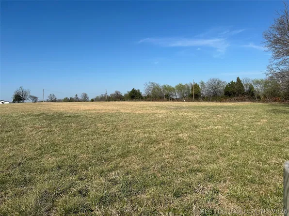 S 590th Rd, Welling, OK 74471