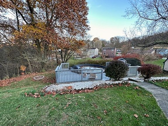 4th image of 1105 Sodbury Dr
