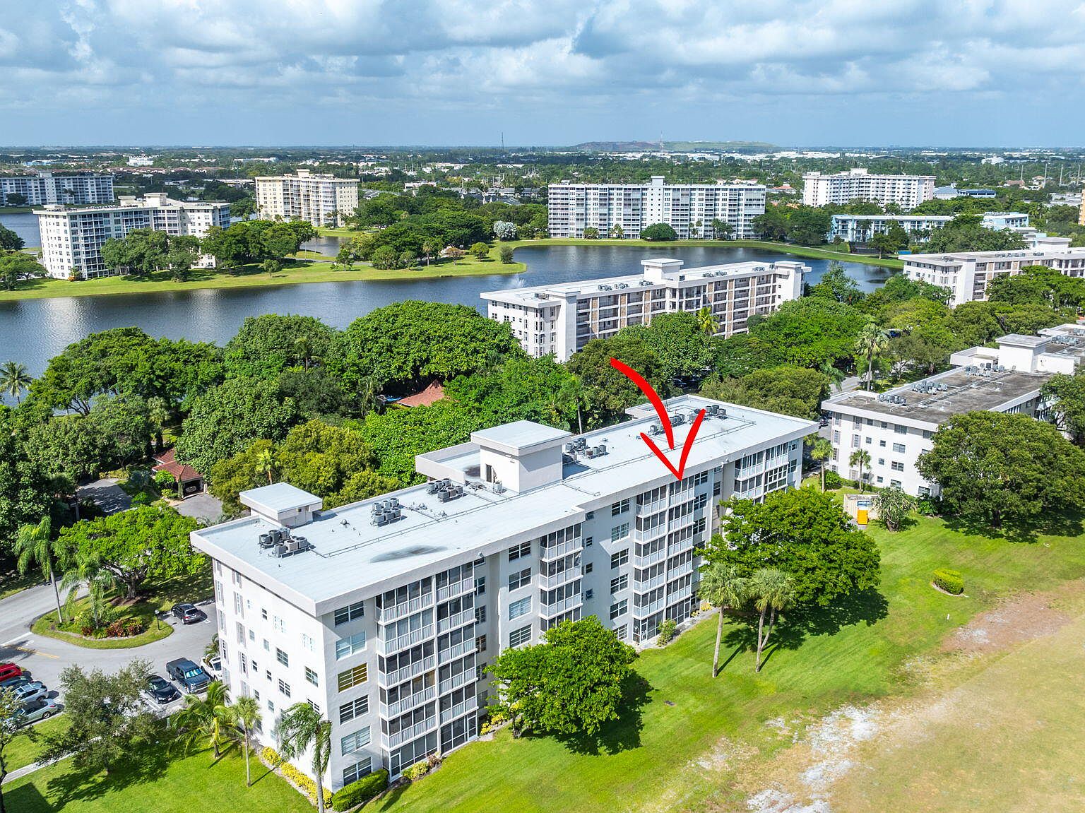 2850 N Palm Aire Drive N #605