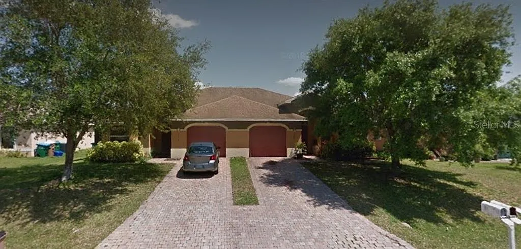 3 bed, 2.0 bath, 1360 sqft, $1,800 — Photo 1