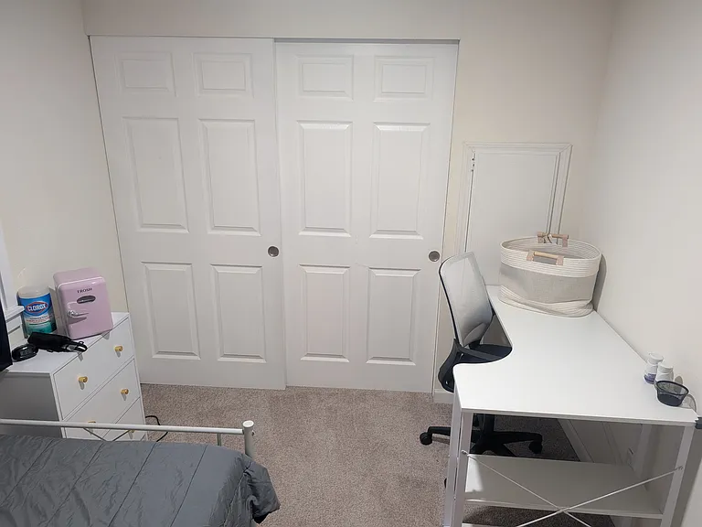 300 SE Goodnight Ave #66 — Photo 2
