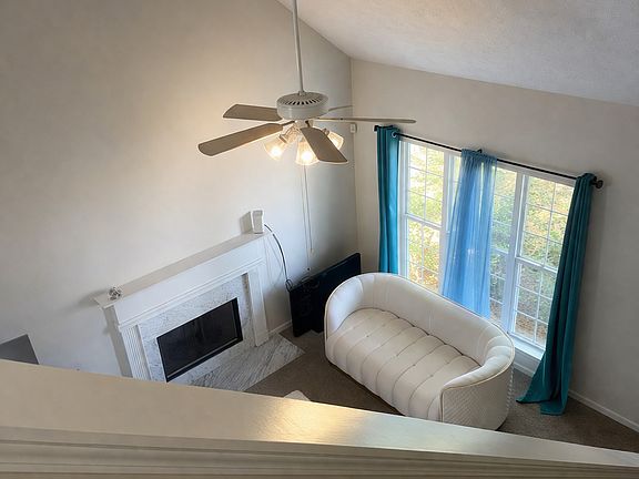 5th image of 301 Saint Charles Ave