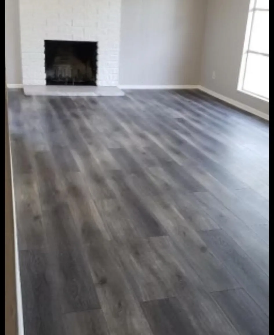 5 bed, 1607 sqft, $2,275 — Photo 2