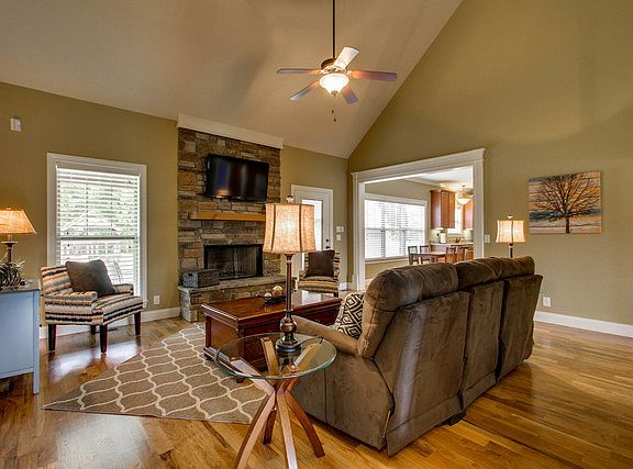3rd image of 8210 Richpine Dr