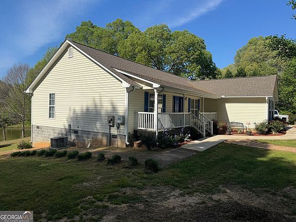 3rd image of 500 Hicks Rd