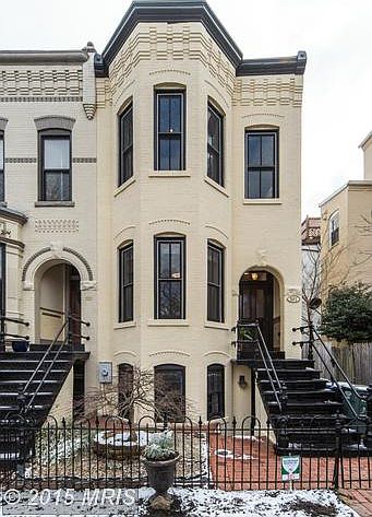 2nd image of 301 C St SE