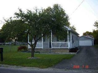 7895 Maple St, Birch Run, MI 48415