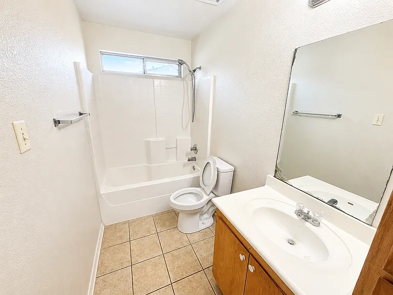 320 Jeff Gordon Dr — Photo 13