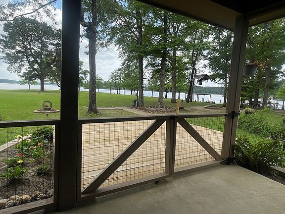 4th image of 340 Timberlane Loop