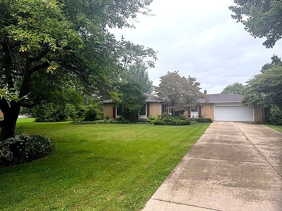 2nd image of 1641 Willow Way
