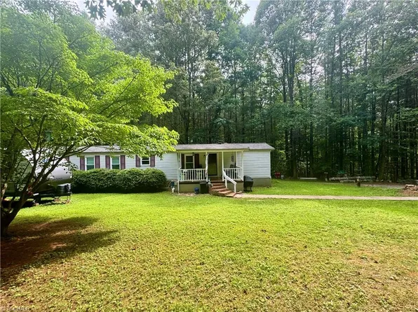 919 Maple Grove Church Rd, Hays, NC 28635