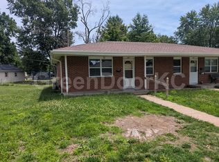 405 Holiday Dr, Belton, MO 64012