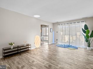 13209 Dairymaid Dr APT 302, Germantown, MD