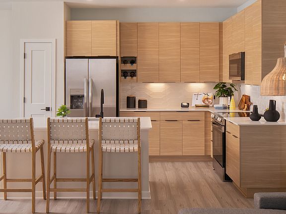 2nd image of 4741 Hoffner Ave #5202