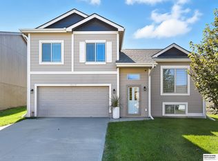 19371 X St, Omaha, NE 68135