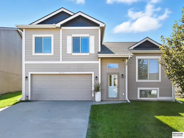 19371 X St, Omaha, NE 68135