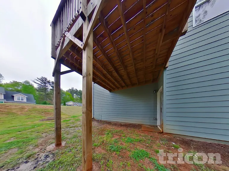 701 Jackson Ct — Photo 32