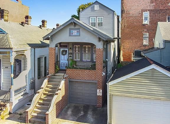 2nd image of 1412 Royal St