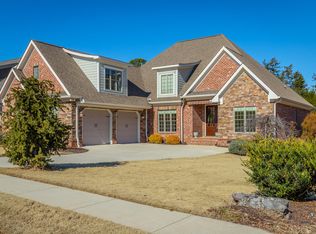 8045 Hampton Cove Dr, Ooltewah, TN 37363