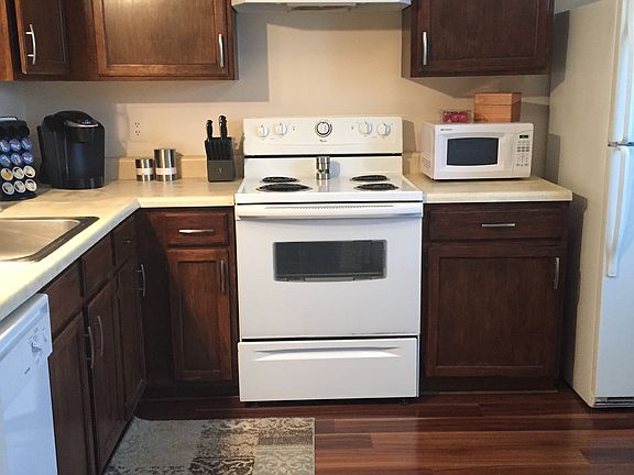 3rd image of 4972 Finnegan Ct