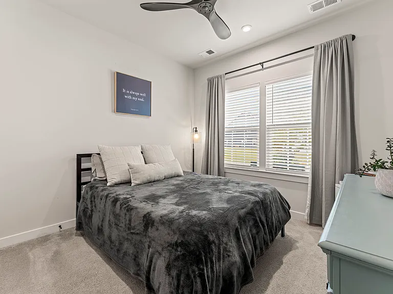 5095 Ives Ave — Photo 7