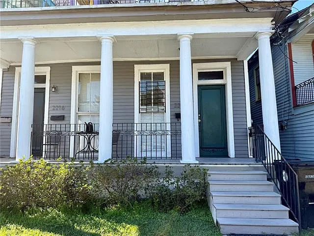 2218 Jena St — Photo 2