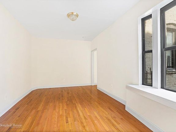 3rd image of 419 W 128th St APT 20