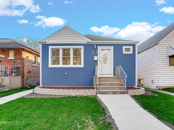 12418 S Aberdeen St, Calumet Park, IL 60827