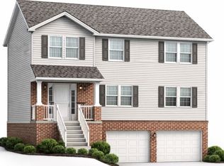 146 Sharon Dr, Unity Township, PA 15676