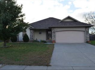 821 S Lester Rd, Springfield, MO 65802