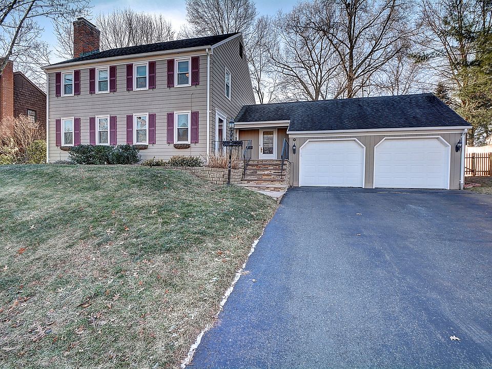 1st image of 84 Westminster Dr