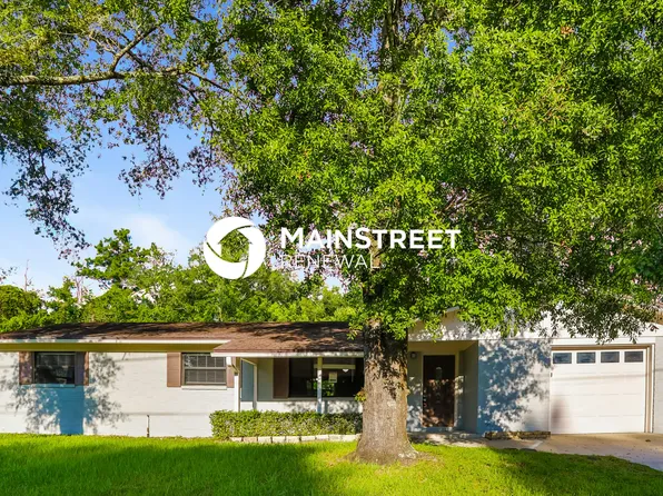 1706 Grove Park Dr, Orange Park, FL 32073